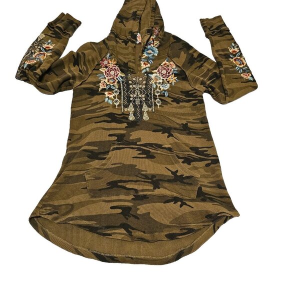 Johnny Was Eleni Thermal Top Size Large Camo Embroidered Camo Hooded Pullover - Picture 2 of 13